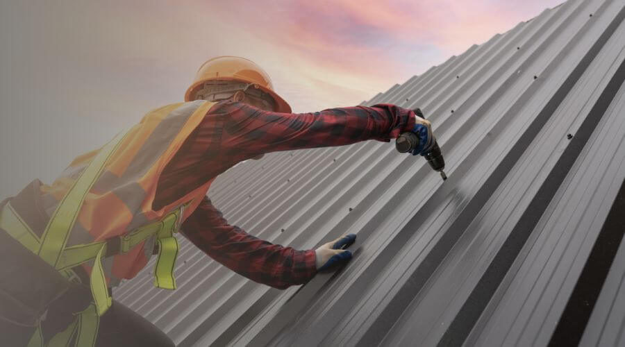Expert Emergency Roof Repairs services in Falmouth, MI